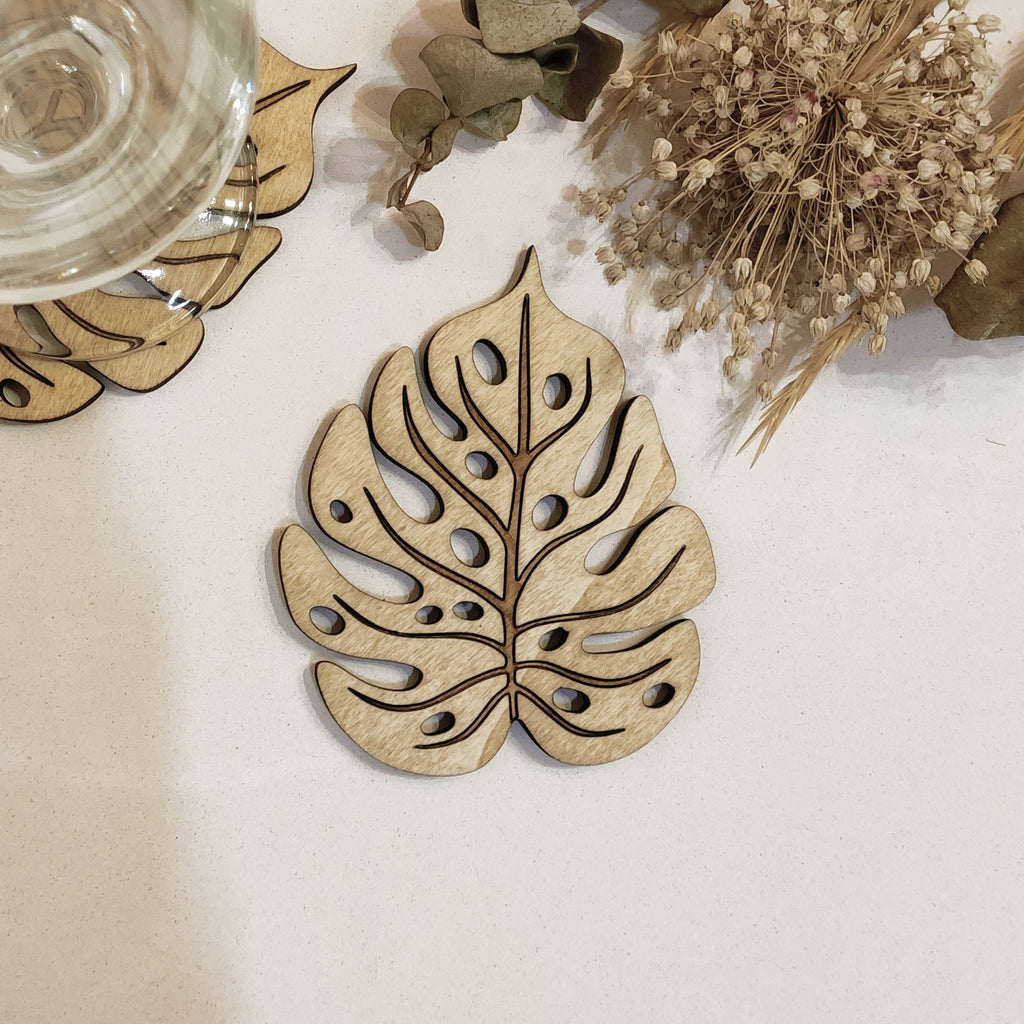 Set of 6 Leaves Wooden Coasters - Handmade Gift - Housewarming - Wood Kitchenware - Nature